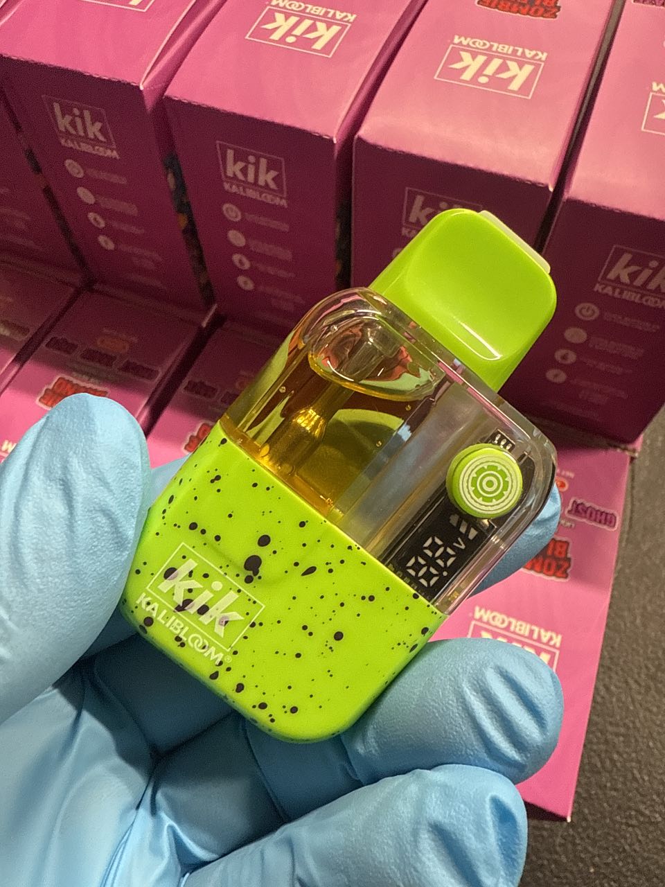 KIK 4G Disposable KIK 4G Disposable, the perfect choice for on-the-go vaping enthusiasts.