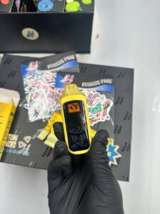 Discover HALO 2G Disposable Volume 3 with premium Live Resin Diamonds.