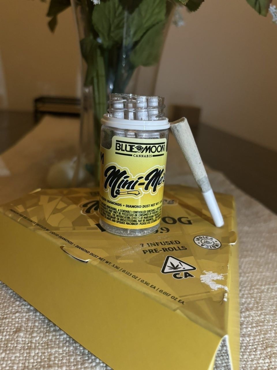 BLUE MOON Mini Me's Infused Pre Rolls BLUE MOON Mini Me's Infused Pre Rolls | Liquid Diamond x Diamond Dust Infusion. Experience ultra-potent, heavy-hitting effects from our premium mini pre-rolls, infused with pure THCA diamonds for a powerful, smooth smoke. For the connoisseur with a high tolerance.