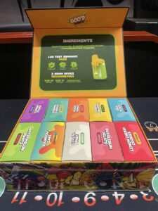 GOO'D EXTRACTS 2G Disposable | Experience unmatched convenience with 2 grams of premium, full-spectrum oil in a sleek, disposable device. No charging, no fuss, just pure flavor and potent effects. Lab-tested for purity.